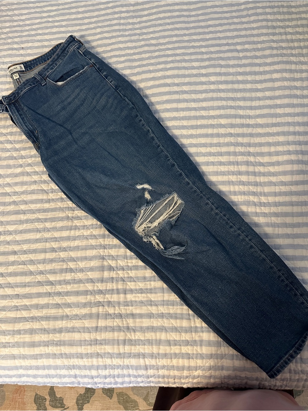 Abercrombie & Fitch Dark Blue Straight-Leg Distressed Jeans